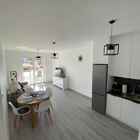 33 Nad Ilawka Apartment