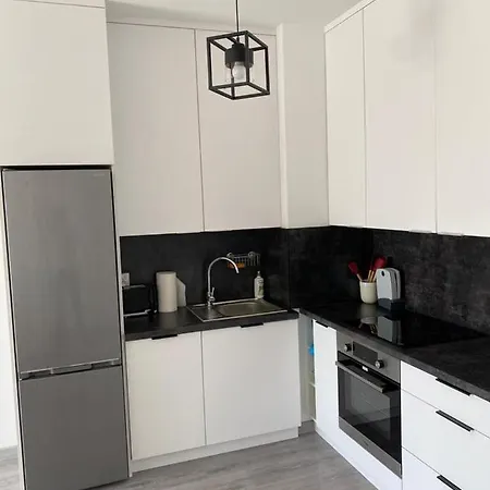 33 Nad Ilawka Apartment
